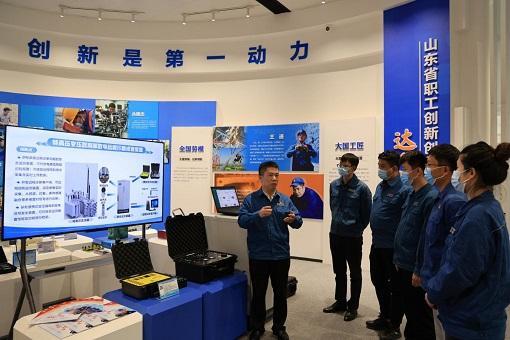公司党组学习贯彻习近平总书记近期重要讲话精神