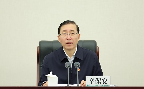 在全面学习全面把握全面落实上下功夫</p><p>　　以学习新成果打开电力事业发展新天地