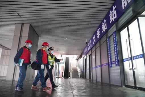 迎新春 保供电|电亮回家路 温暖返乡人