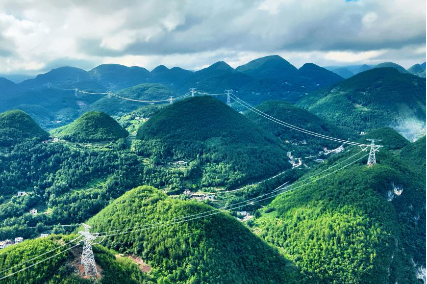 新时代高质量党建工程｜红领党建塑形铸魂