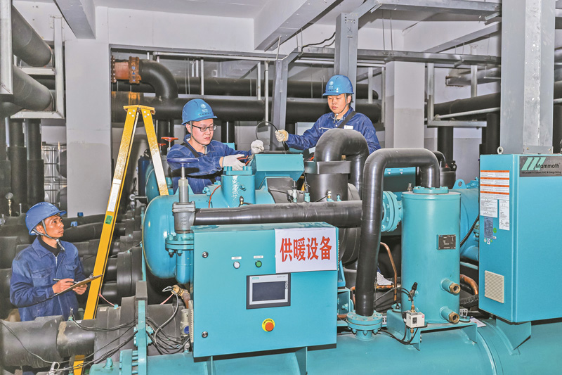 战寒潮抗冰雪保供电